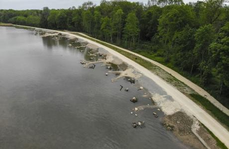 Dammsanierung an der Donau mit Einbau von Öko-Bermen