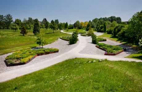 Park der Sinne und Arboretum im Sport- und Freizeitpark Königsbrunn